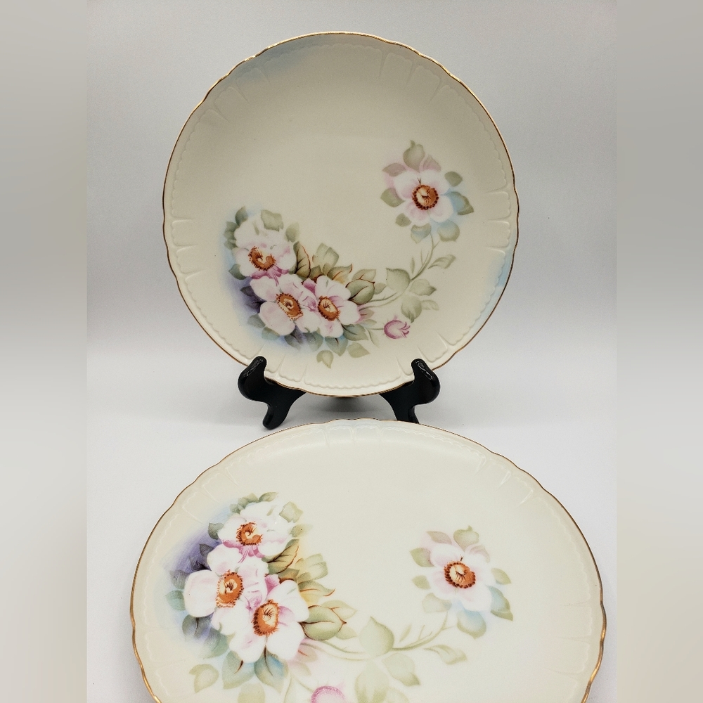 Lefton Japan Magnolia 9" Dinner Plates KF 2521 Floral Flowers & Leaves Gold Gilt
